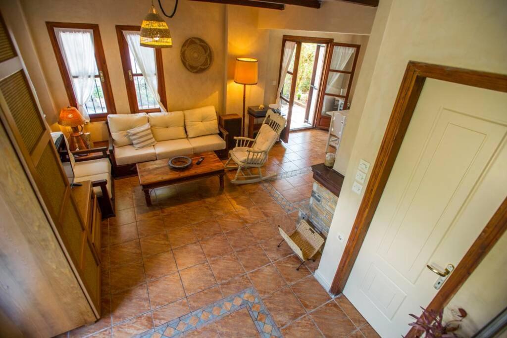 Natali'S Villa By The Sea Като-Гацеа Экстерьер фото