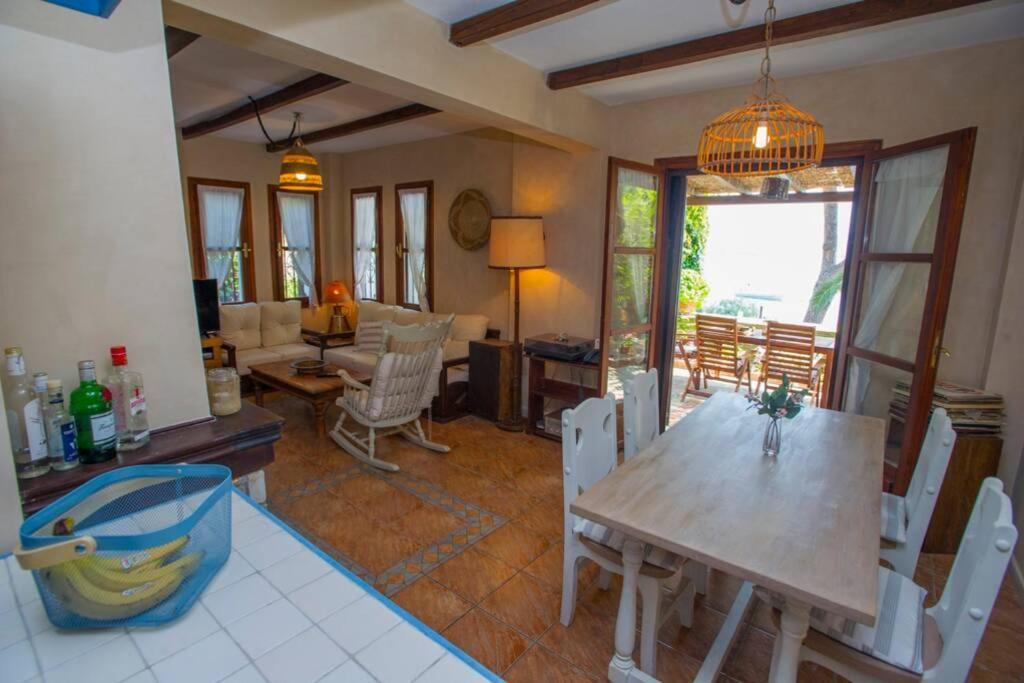 Natali'S Villa By The Sea Като-Гацеа Экстерьер фото