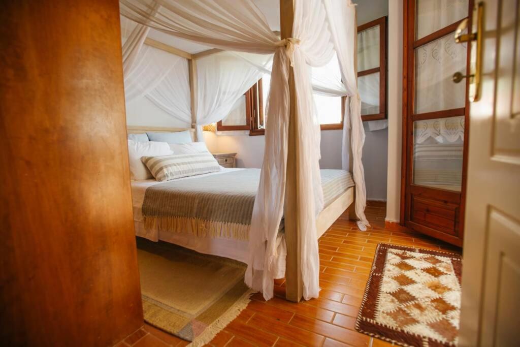 Natali'S Villa By The Sea Като-Гацеа Экстерьер фото